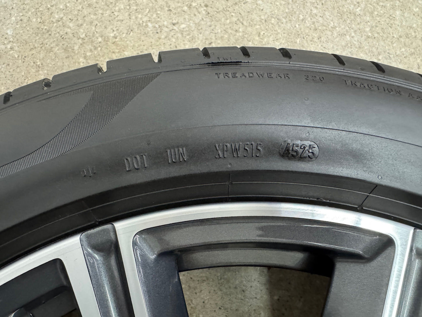 WIE NEU DOT25 Original BMW X5 G05 X6 G06 M 740M 20 Zoll Sommerräder Sommerreifen Felgen 8071996 8071997 275/45 R20 110Y 305/40 R20 112Y Pirelli P Zero * M Sport Line RFT Sommmeradsatz SUV