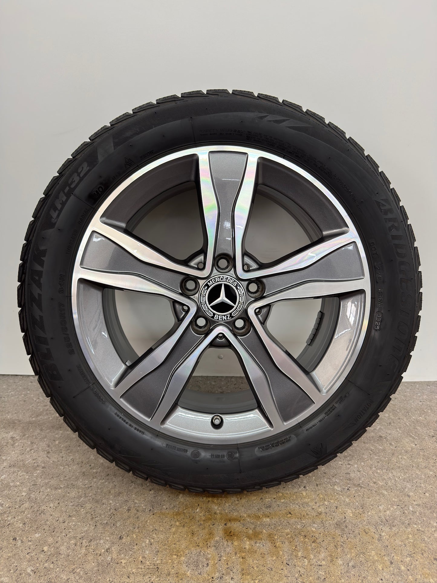 WIE NEU DOT25 Original Mercedes C-Klasse W205 S205 C205 A205 17 Zoll Winterräder Winterreifen Felgen Alufelgen A2054010800 225/50 R17 94H MO M+S 7x17 ET48,5 Winterradsatz 4MATIC