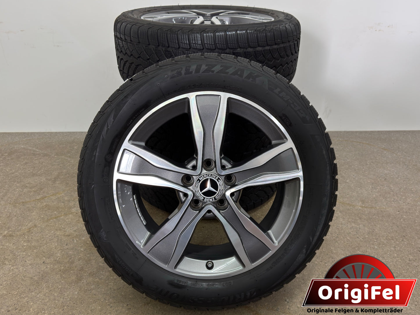 WIE NEU DOT25 Original Mercedes C-Klasse W205 S205 C205 A205 17 Zoll Winterräder Winterreifen Felgen Alufelgen A2054010800 225/50 R17 94H MO M+S 7x17 ET48,5 Winterradsatz 4MATIC