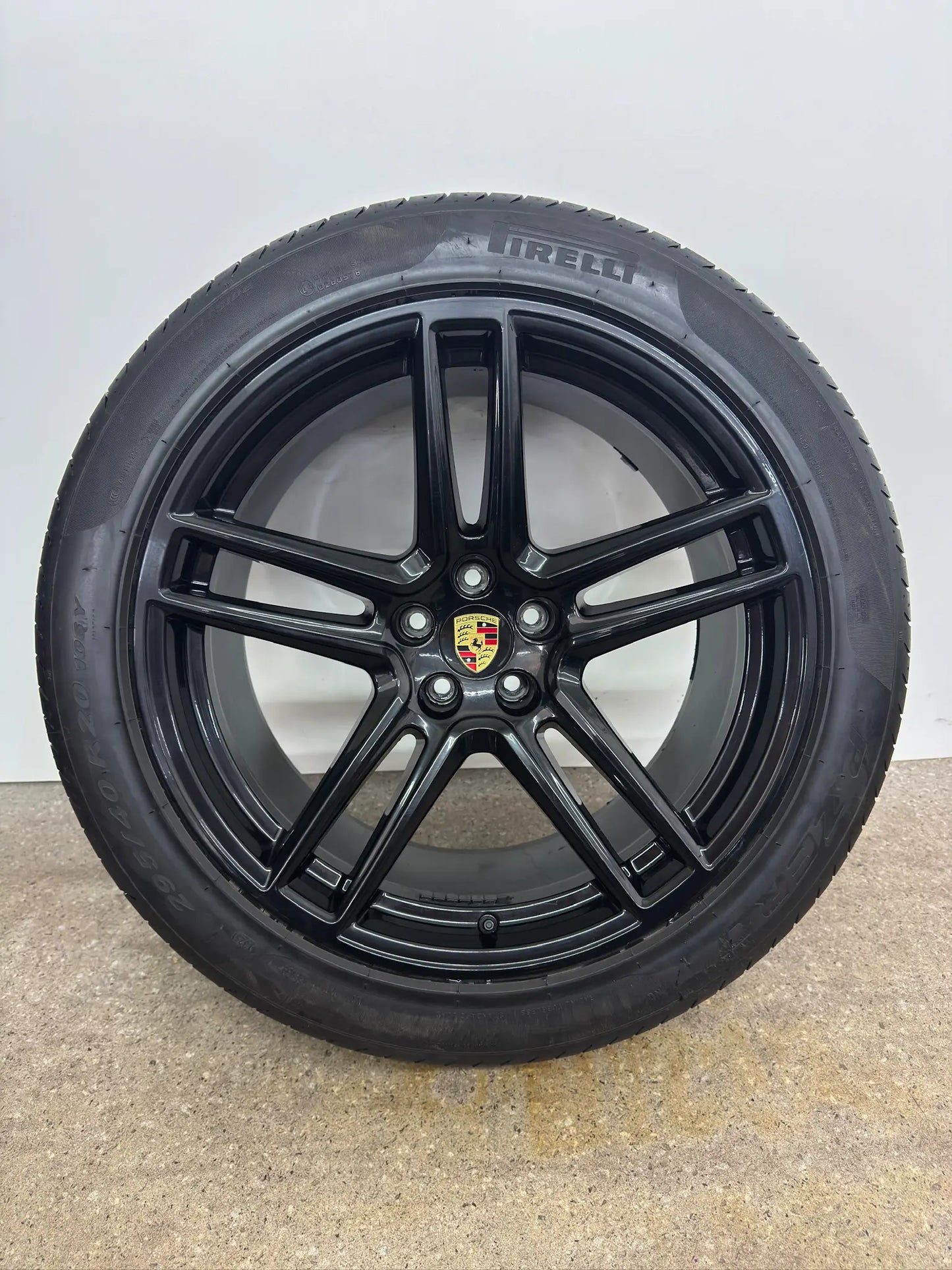 WIE NEU DOT25 Original Porsche Macan II 2 III 3 20 Zoll Sommerräder Sommerreifen Felgen Alufelgen 95B601025DG 95B601025DH 265/45 R20 104Y 295/40 R20 106Y Sport Exclusive Schwarz SUV