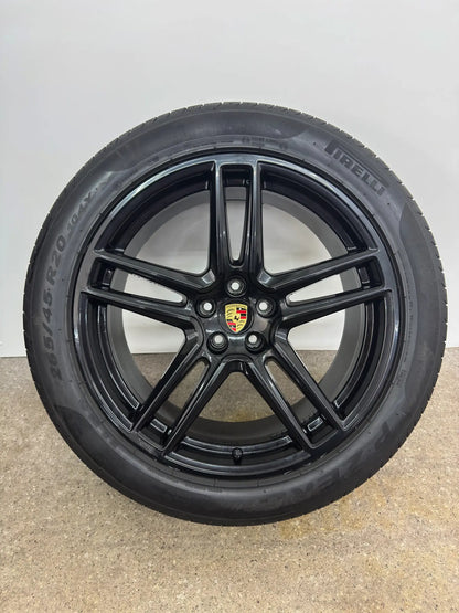 WIE NEU DOT25 Original Porsche Macan II 2 III 3 20 Zoll Sommerräder Sommerreifen Felgen Alufelgen 95B601025DG 95B601025DH 265/45 R20 104Y 295/40 R20 106Y Sport Exclusive Schwarz SUV