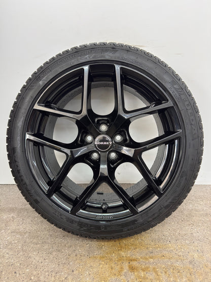 WIE NEU DOT25 VW Polo VI 6 2G AW Audi A1 GB Sportback 17 Zoll Winterräder Winterreifen Felgen Alufelgen Schwarz 215/45 R17 91V M+S KBA 50521 5x100 7,5x17 ET47 Winterradsatz