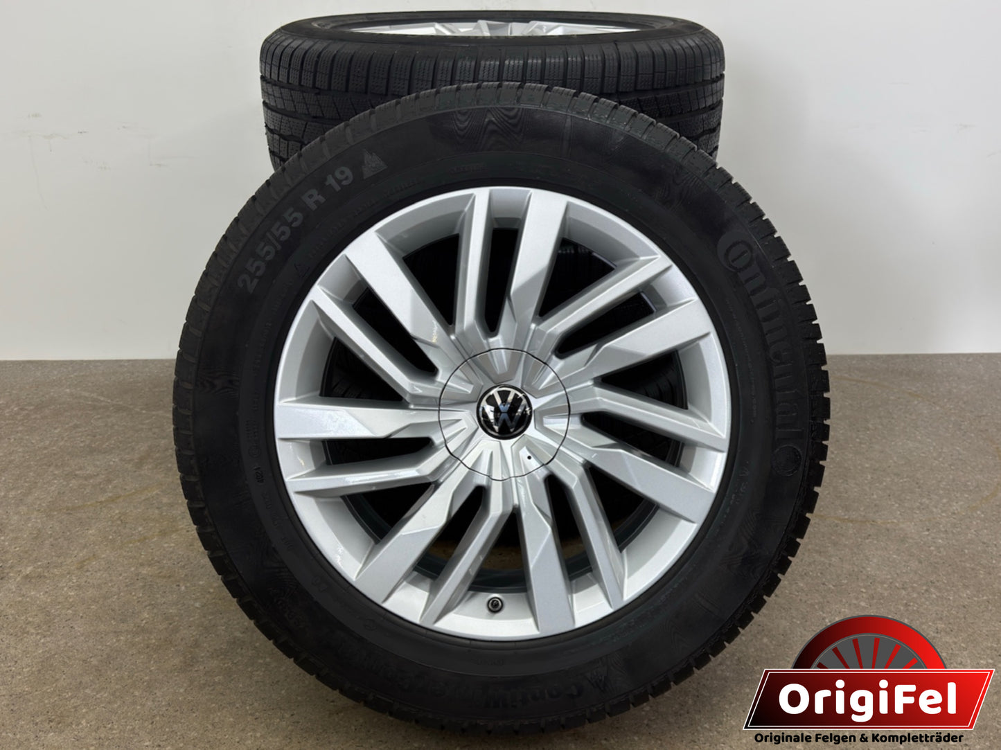 WIE NEU DOT4024 Original VW Touareg III 3 Osorno 19 Zoll Winterräder Winterreifen Felgen 760601025E Alufelgen CR Silber R-Line RDKS 255/55 R19 111H 8x19 ET28 SUV Winterradsatz MwSt. ausweisbar