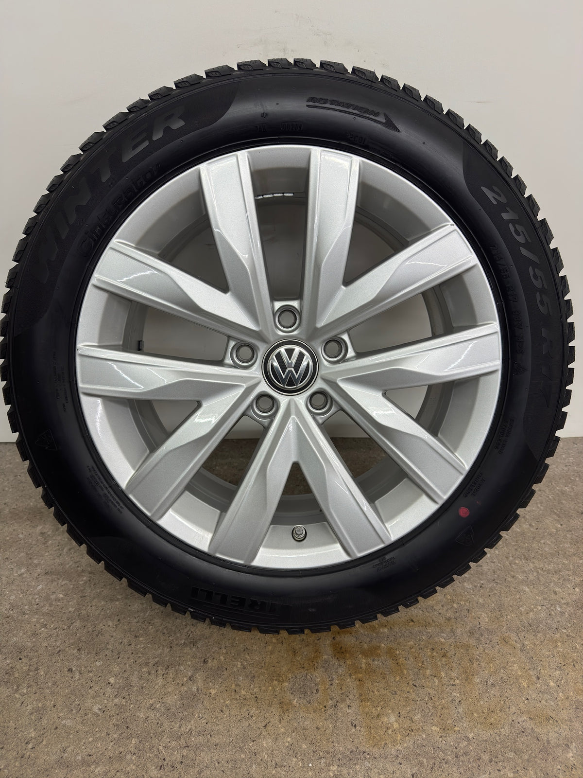 WIE NEU RDKS Original VW Arteon 3H Shooting Brake Marstrand 17 Zoll Winterräder Winterreifen Felgen 3G8601025 Alufelgen R-Line 7x17 ET38 5x112 215/55 R17 Silber Winterradsatz