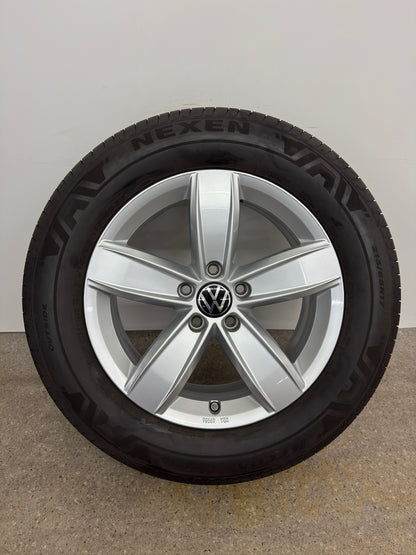 WIE NEU Original VW Tiguan II 2 Corvara 17 Zoll Sommerreifen Sommerräder 5NA071497 Felgen Alufelgen 215/65 R17 Zoll Kompletträder AD1 5N 5NA RDKS KBA49906
