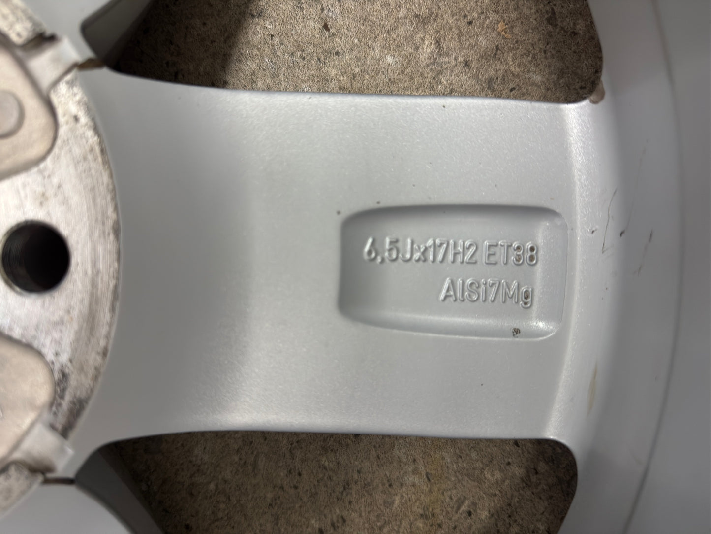 WIE NEU Original VW Tiguan II 2 Corvara 17 Zoll Sommerreifen Sommerräder 5NA071497 Felgen Alufelgen 215/65 R17 Zoll Kompletträder AD1 5N 5NA RDKS KBA49906